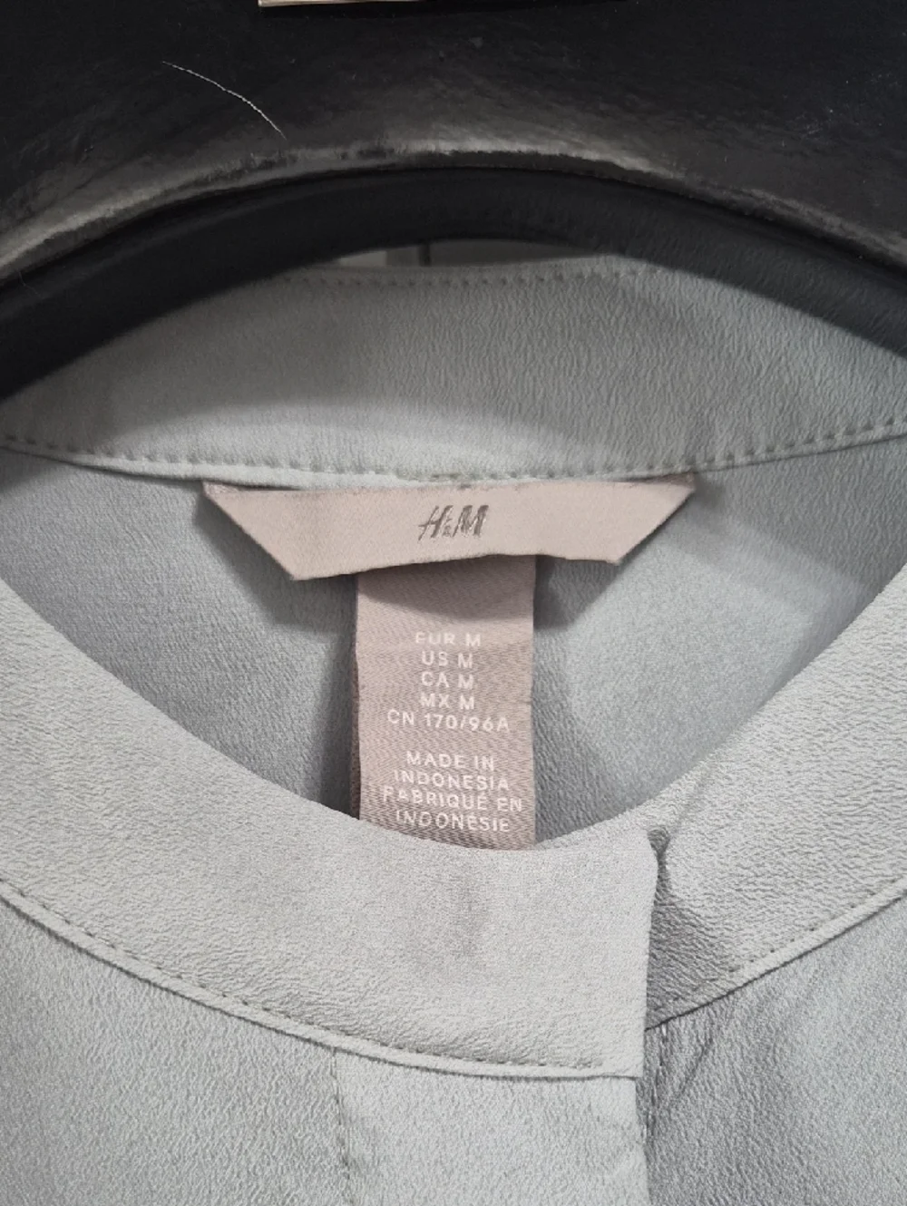 H&M Pale Green Long Sleeve Pleated Blouse - Picture 2 of 6
